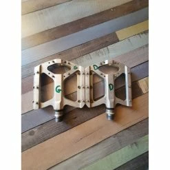 Pédales Plates 8 Pédales Plates -PNEUS BIKELIFE Boutique pedale plate ridealpha magnesium 2