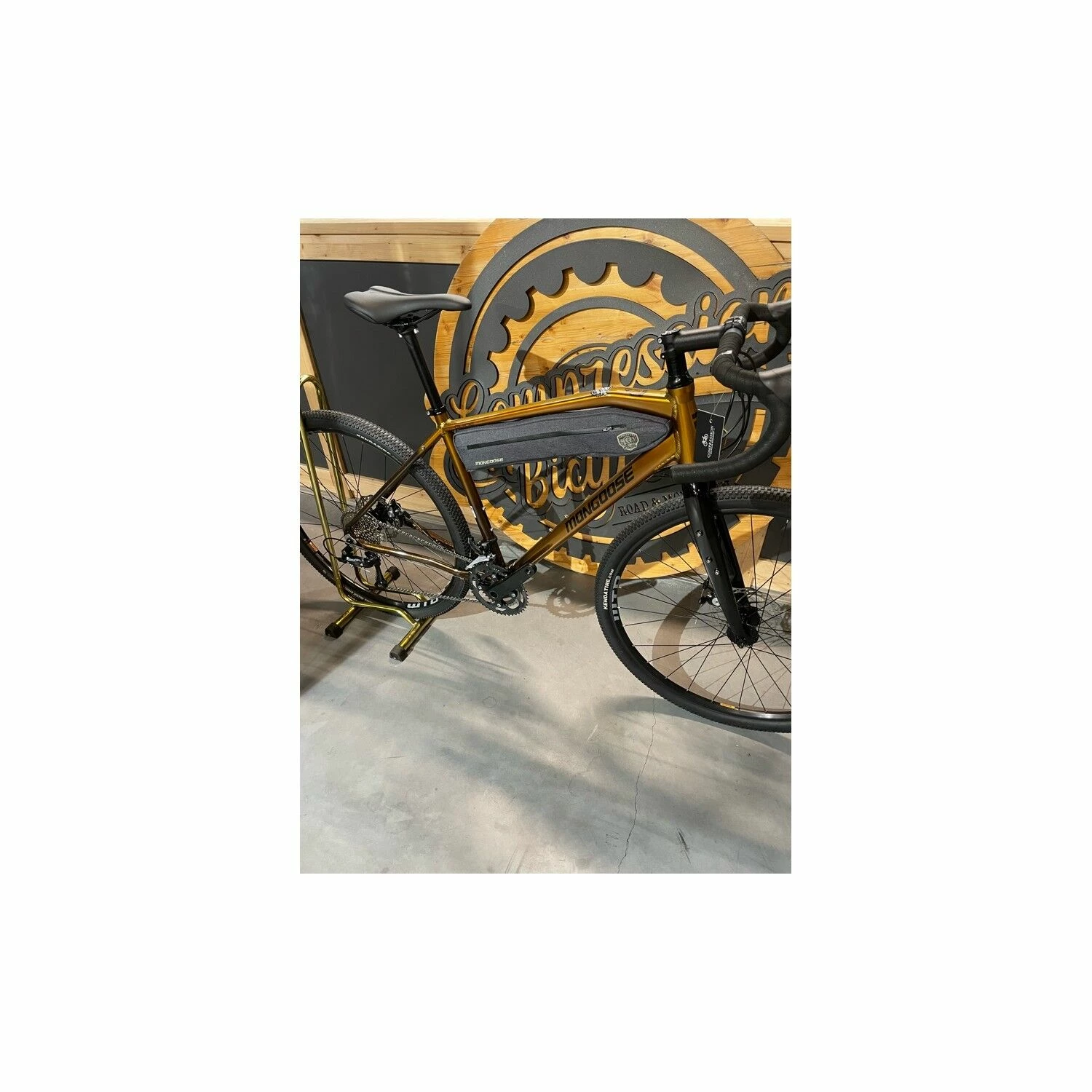 Vélo De Gravel Mongoose - 54 2 Vélo De Gravel Mongoose - 54 – Image 2