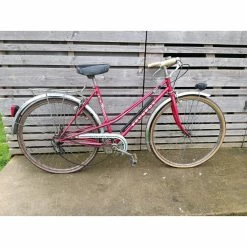 Vélo Urbain Peugeot -PNEUS BIKELIFE Boutique velo peugeot de ville femme a retaper 2